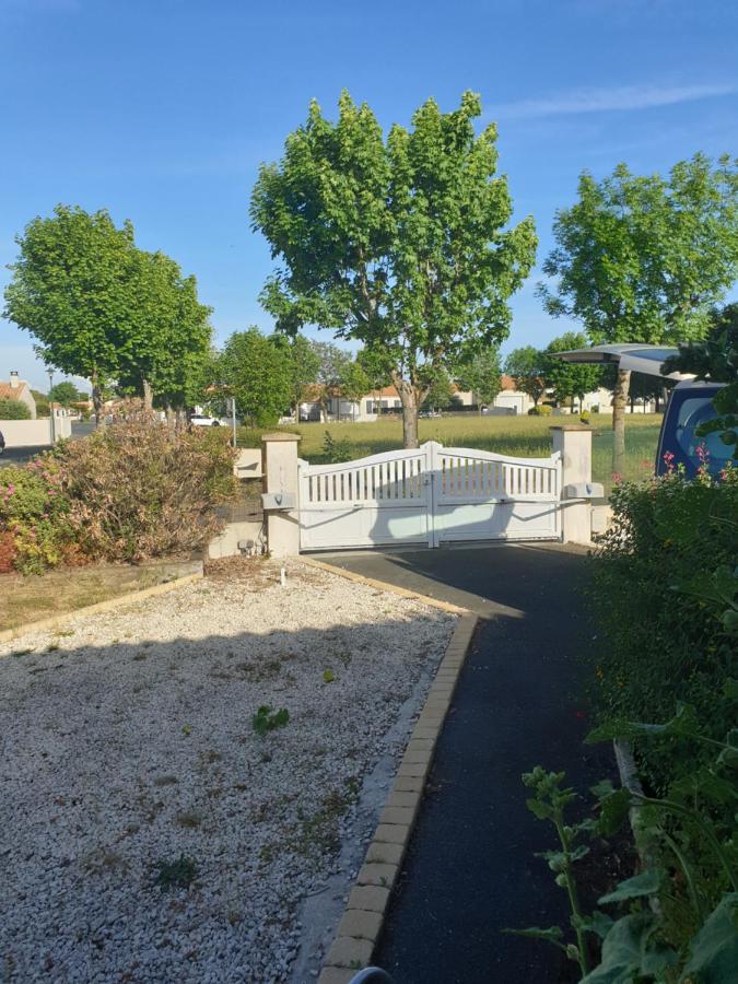 Nieul-sur-Mer La Rochelle Classe 3 Etoiles מראה חיצוני תמונה